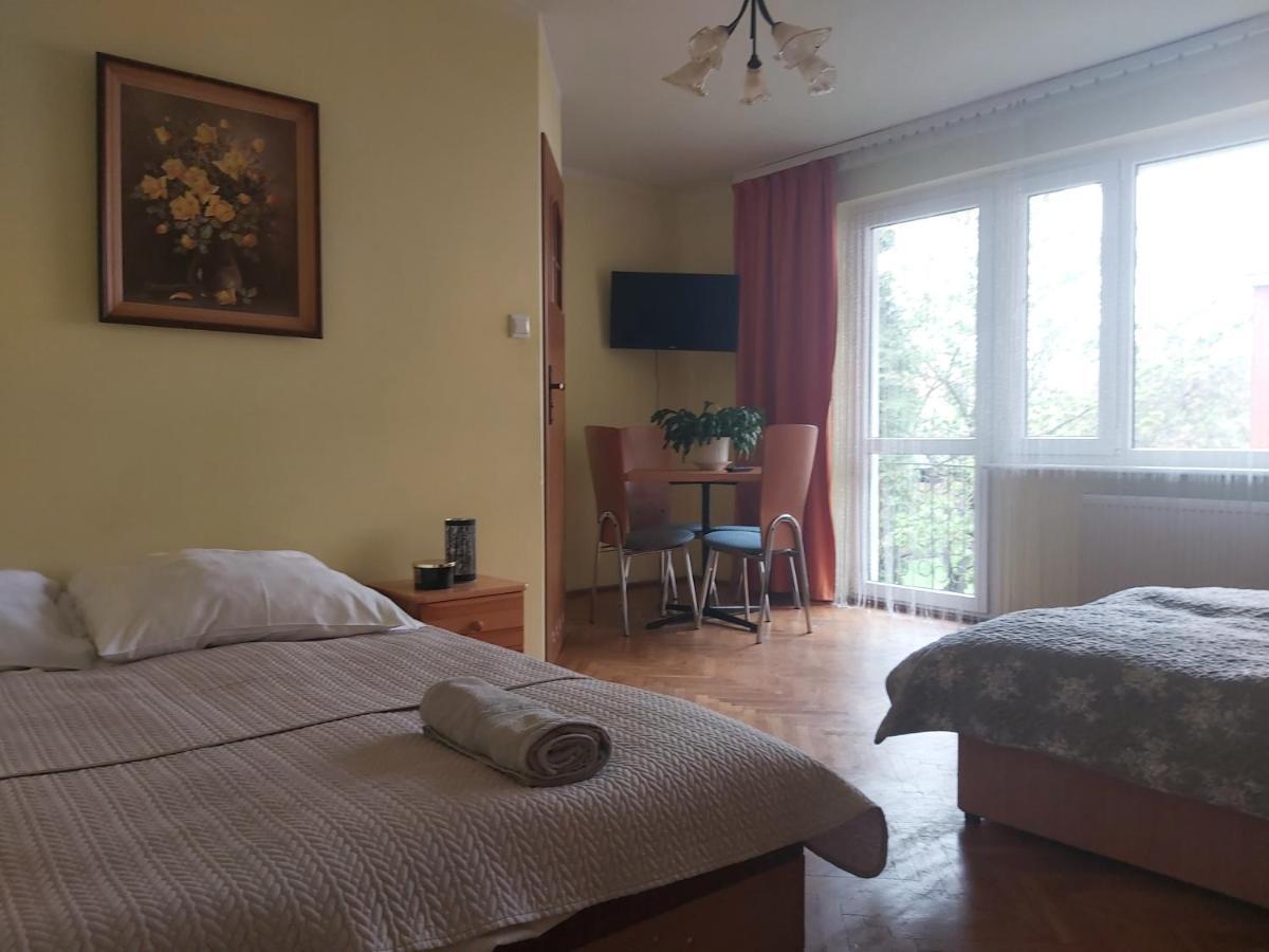 Pokoje Goscinne Anna Łeba Exteriör bild
