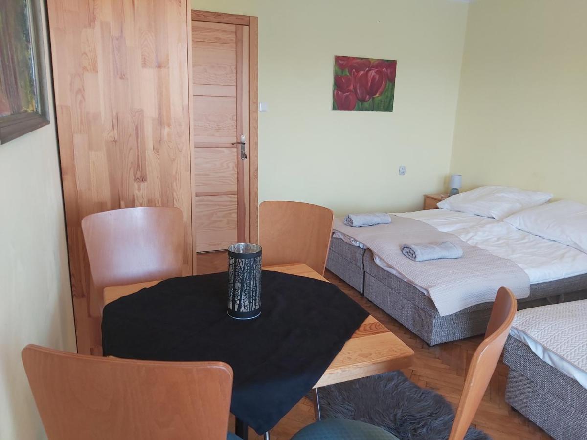 Pokoje Goscinne Anna Łeba Exteriör bild